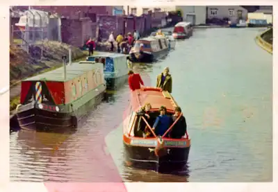 The very first Oslo Fjord narrowboat setting off