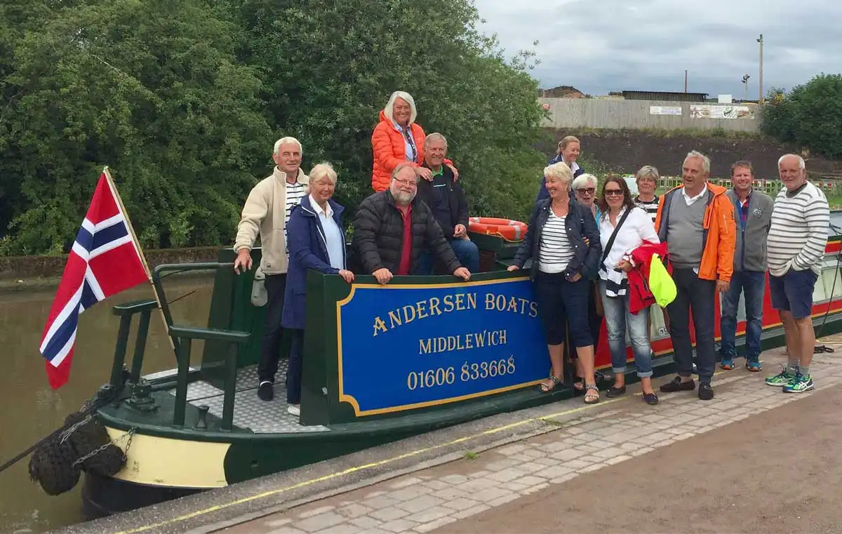 Canal-holiday-together on an Andersen Boats holiday