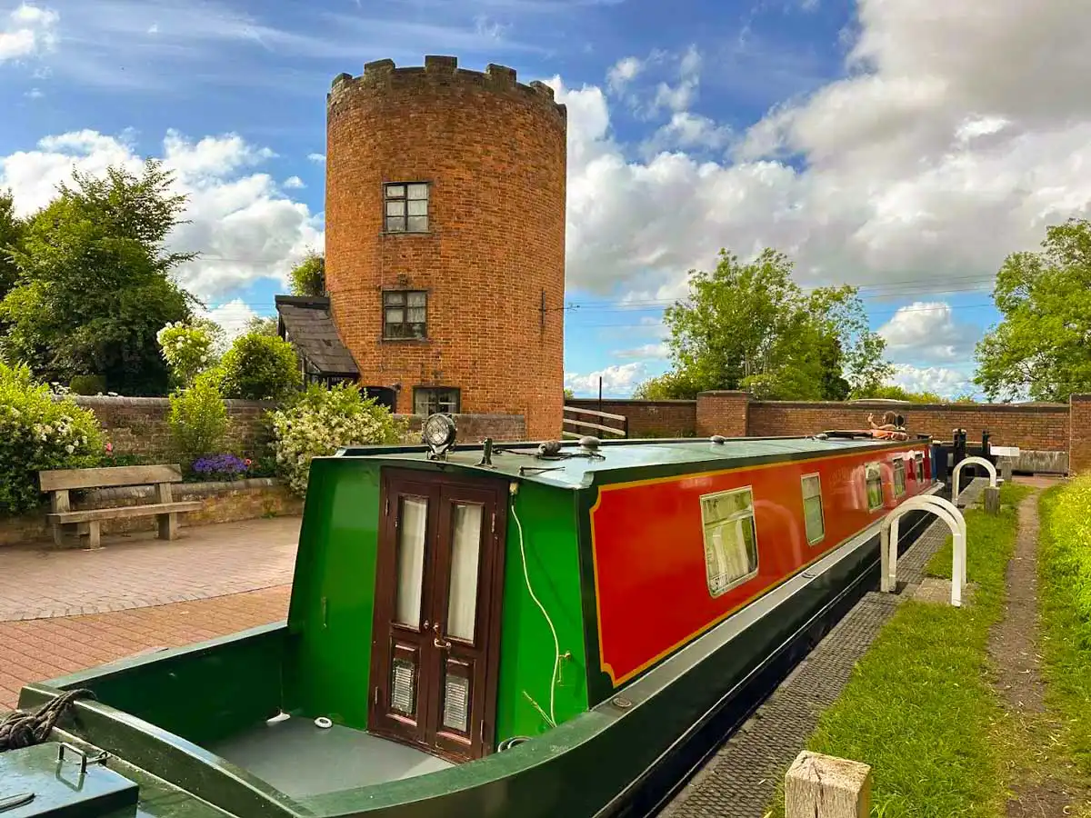 Canal-sites-adventures on an Andersen Boats holiday
