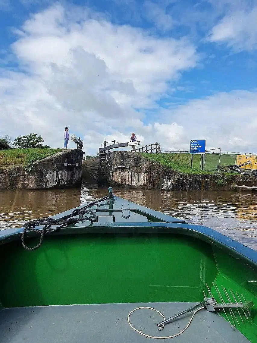 Lock-adventures-boating on an Andersen Boats holiday