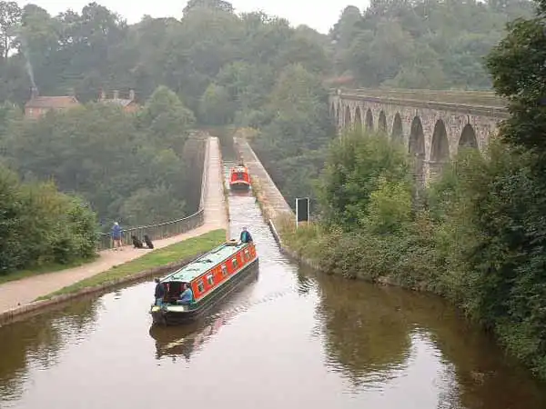 Pontcysyllte Aqueduct on the Llangollen Canal